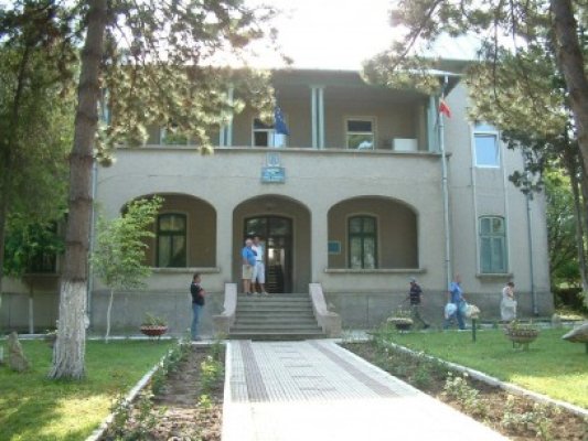 Lupte în nămol, muzică şi dans, la Zilele oraşului Techirghiol